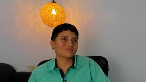 Samantha Larusso online show from December 15, 2:59 pm