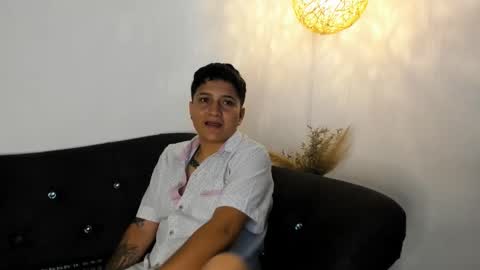 Samantha Larusso online show from December 5, 1:44 pm