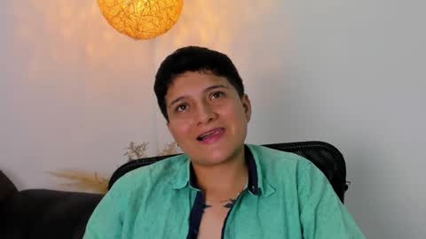 Samantha Larusso online show from December 15, 6:15 pm