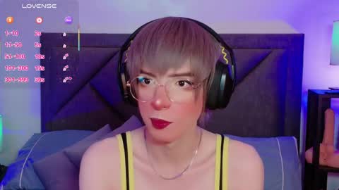 Sam online show from March 18, 7:14 am