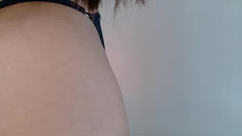   online show from December 22, 11:50 am