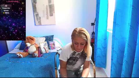Samanta Stone online show from December 6, 8:56 pm