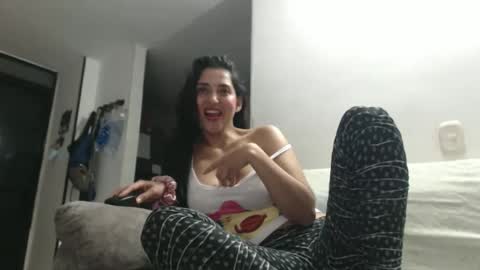 samanta online show from April 1, 1:39 am