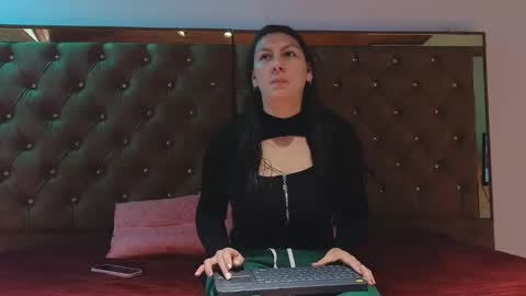samantha_231 online show from September 22, 1:37 pm