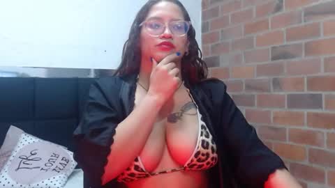 SAMANTHA online show from October 12, 3:43 am