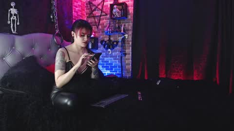 Samantha and Victor online show from January 6, 7:09 am