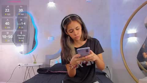 samantha_and_bastian online show from February 4, 5:33 am