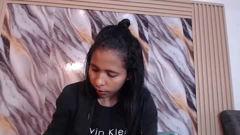 lizzy online show from February 26, 8:23 pm