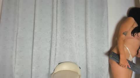 samantha_lux_ online show from October 22, 10:18 am