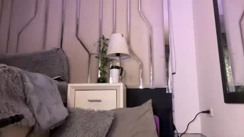 Samantha Bernardo online show from June 14, 5:42 am