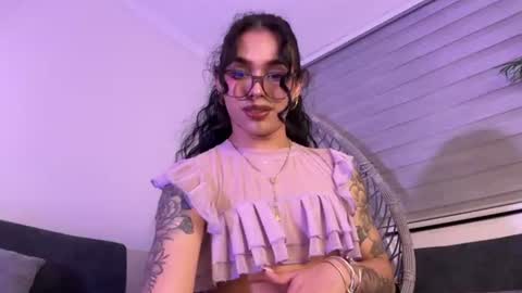 Samantha Bernardo online show from June 16, 3:43 am