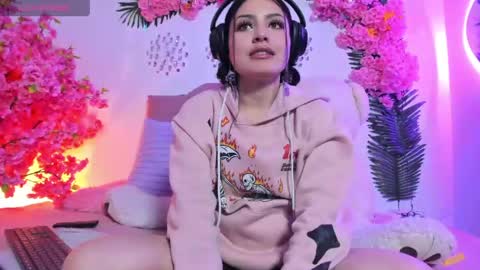 Samantha online show from April 16, 3:28 am