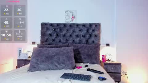 Samara Warren online show from June 17, 11:32 pm