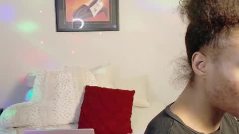 Yaya online show from February 18, 10:38 am