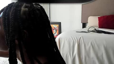 Yaya online show from October 5, 7:54 pm