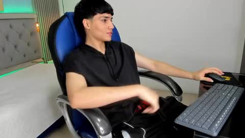 Sam online show from June 6, 12:55 pm