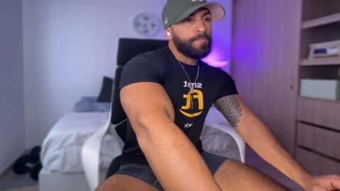 Sam Dornan online show from February 5, 9:29 pm