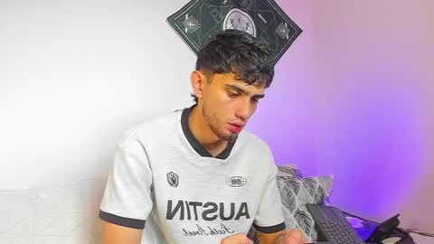 samevansx online show from February 19, 3:55 pm