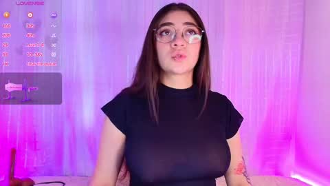Snapshot of samii_evans chatting on March 1, 6:43 pm samii evans online show from March 1, 6:43 pm