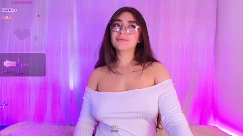 Snapshot of samii_evans chatting on February 21, 8:16 pm samii evans online show from February 21, 8:16 pm