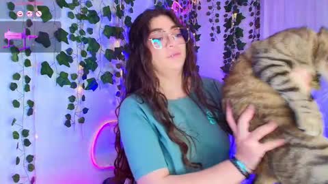 samii evans  online show from November 27, 7:38 am