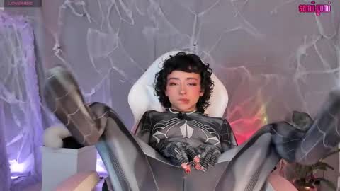 Sam    online show from October 24, 3:13 pm