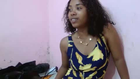 samina2255 online show from October 21, 4:32 pm