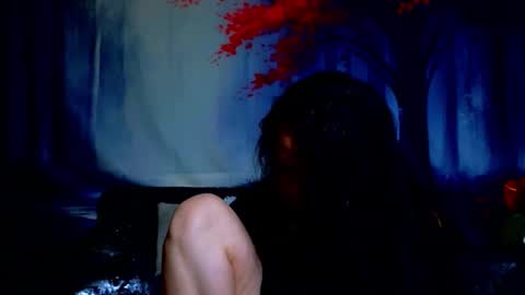     online show from April 6, 8:10 pm