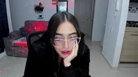 SARA online show from February 10, 1:08 am