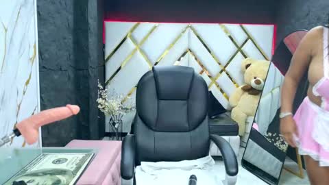 Luisa online show from February 12, 12:09 pm