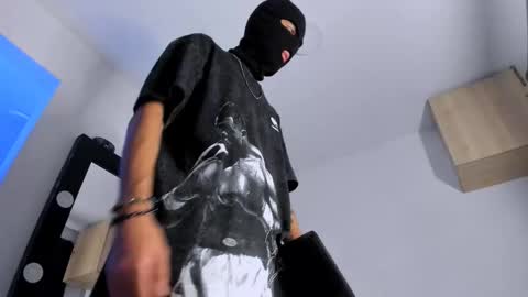   online show from October 7, 4:52 am