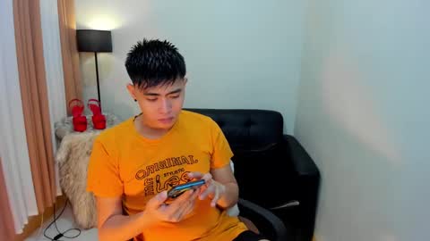 Sam online show from December 2, 8:47 am