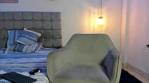 samxx_muscle online show from October 10, 2:12 pm