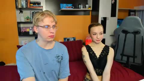 SamyScott online show from April 18, 10:39 am