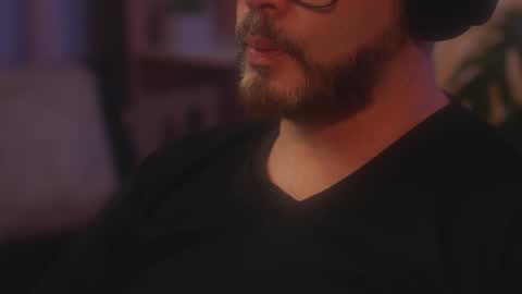 Sanders online show from February 1, 6:43 am