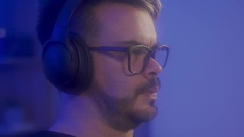 Sanders online show from March 30, 5:40 am