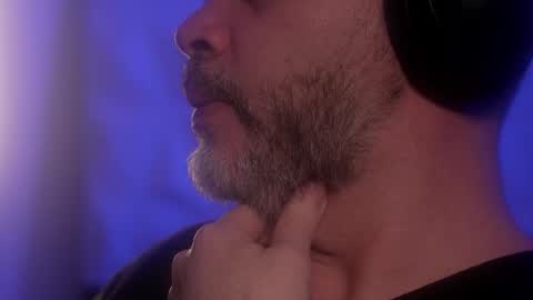 Sanders online show from October 18, 4:16 am