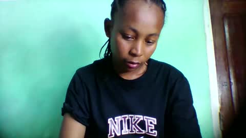 sandra1253099 online show from March 20, 9:36 am