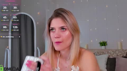 sandraa_anderson online show from October 13, 11:29 pm