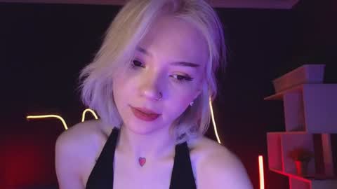 Sandy  online show from January 16, 1:16 am