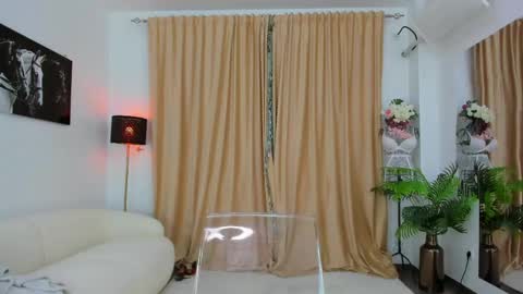 Sandra online show from April 22, 8:49 pm