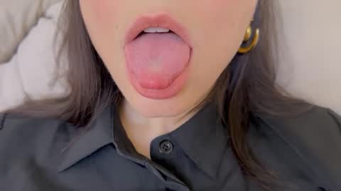 Sandra Schonherz online show from October 2, 7:40 am