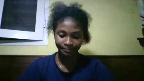 sandricaaa online show from April 19, 4:35 am