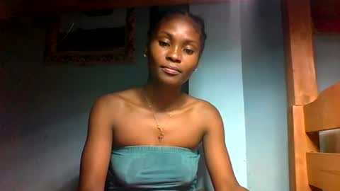 sandricaaa online show from March 12, 10:30 am