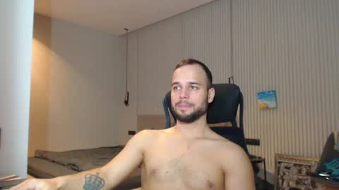 DeAlex online show from March 1, 1:51 pm
