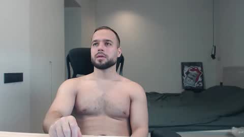 DeAlex online show from April 4, 11:17 am