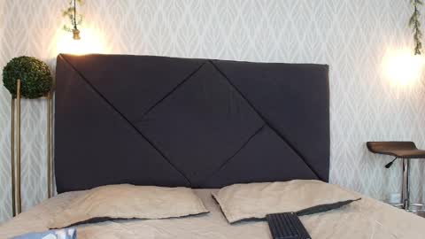 SAM  online show from April 4, 12:34 pm