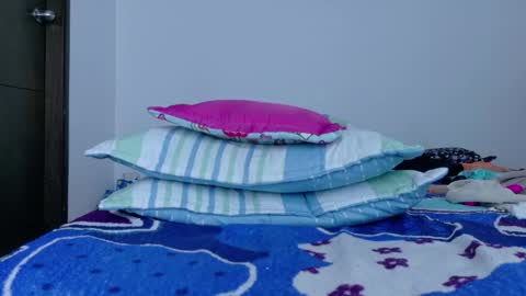 sandy online show from March 27, 12:05 am