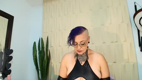 Sandy Rose online show from March 9, 11:25 am