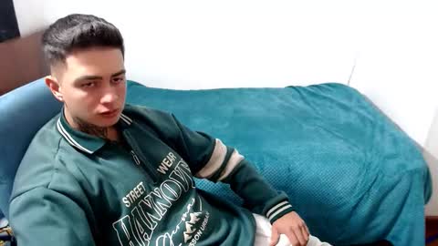 Snapshot of santi_ss chatting on September 20, 12:46 am santi_ss online show from September 20, 12:46 am